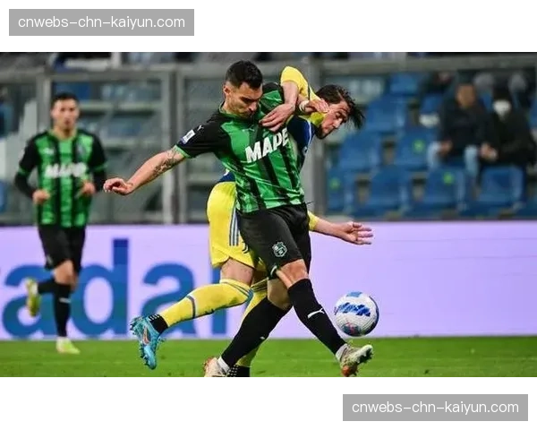 AC米兰3-0完胜萨索洛,以联赛亚军结束赛季 AC米兰3-0完胜萨索洛,以联赛亚军结束赛季